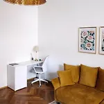 Geraeumige Im Zentrum Von Fuer 2-3 Personen Apartment *