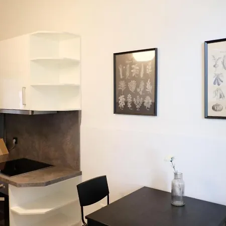 Noor - Calm With Garden - Free Parking & Near Messe アパート *